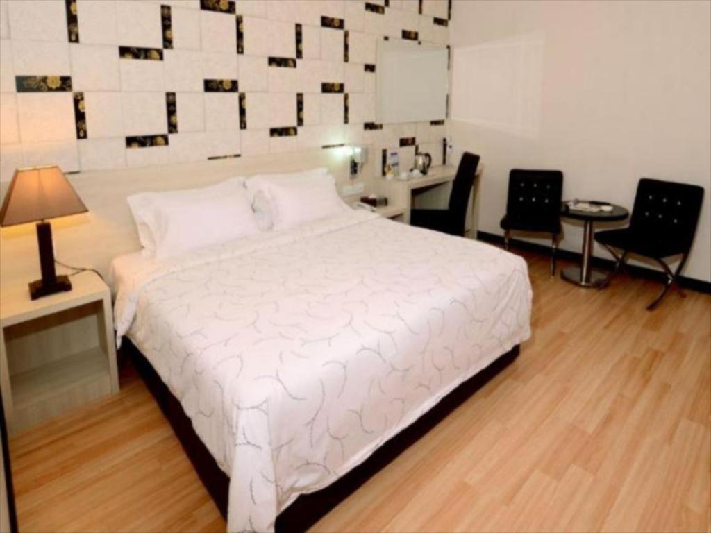 Hotel Tebrau Ct Johor Bahru Exterior photo
