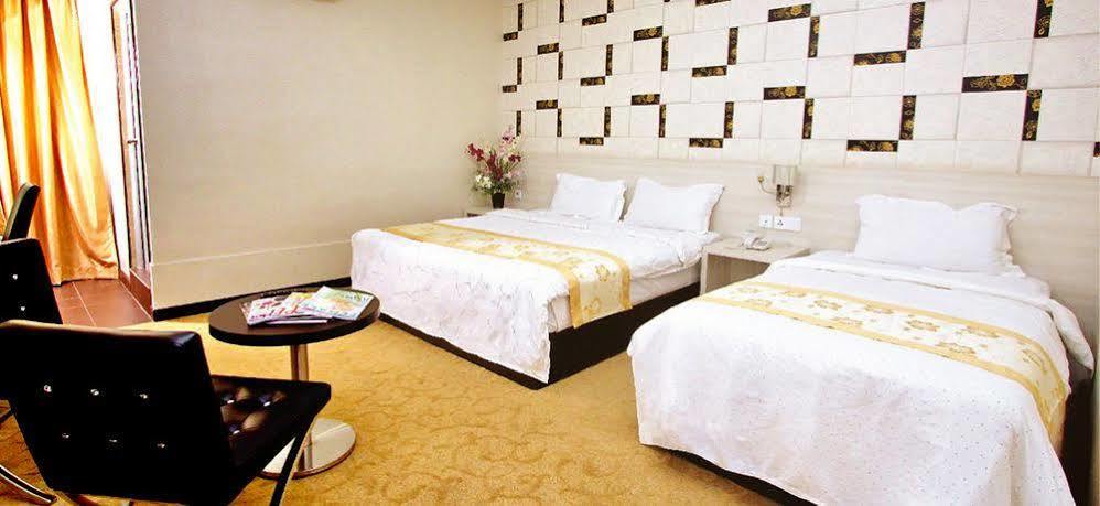 Hotel Tebrau Ct Johor Bahru Exterior photo